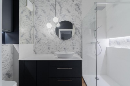 Création salle de bain, les tendances et astuces pour optimiser l'espace